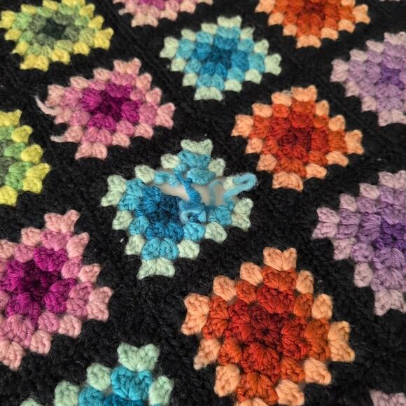 Handmade Granny Square Crochet Afghan Throw Roseanne Boho Cottagecore Retro - Picture 4 of 16